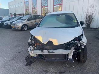 Damaged car Renault Zoé Zoe (AG), Hatchback 5-drs, 2012 43kW 2019/1