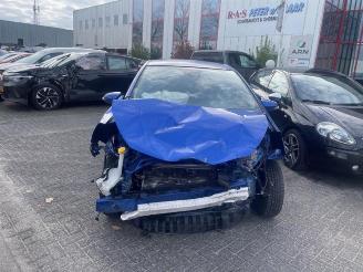 Coche accidentado Toyota Yaris Yaris III (P13), Hatchback, 2010 / 2020 1.5 16V Hybrid 2019/12