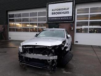 uszkodzony samochody ciężarowe Mercedes C-klasse C Estate (S205), Combi, 2014 C-180 1.6 16V BlueEfficiency 2014/10