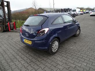 dommages motocyclettes  Opel Corsa 1.0 2009/7
