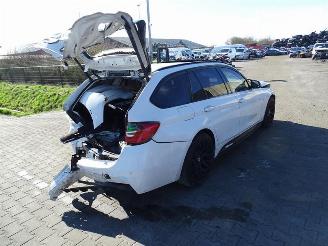 uszkodzony samochody osobowe BMW 3-serie Touring 320d 2013/6