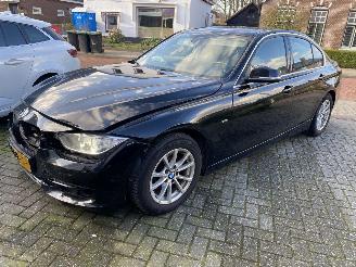BMW 3-serie Auto is Gereserveerd. 320D Edition Luxory Sedan picture 9