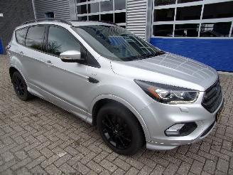 Démontage voiture Ford Kuga 1.5 ST-LINE 2017/1
