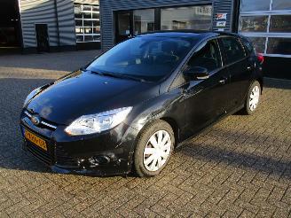 Autoverwertung Ford Focus 1.0 EcoBoost Trend 5drs 2013/4
