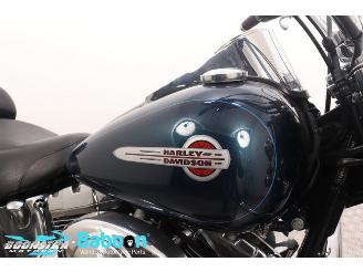 Harley-Davidson  FLSTC Softail Heritage Classic picture 10