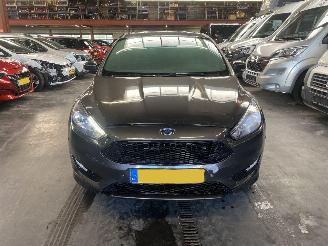 Ford Focus 1.5 ST-Line picture 2