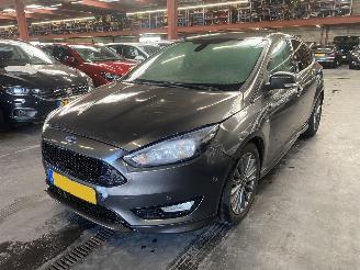 Ford Focus 1.5 ST-Line picture 3