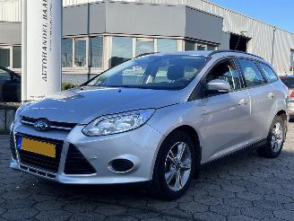 Salvage car Ford Focus Wagon 1.0 EcoBoost Edition 2014/7