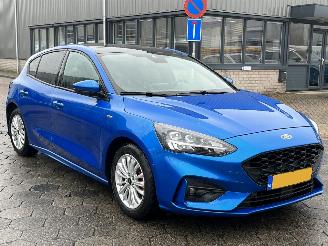 Ford Focus 1.5 EcoBoost ST Line Business picture 3