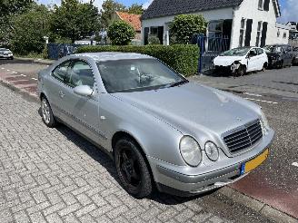Voiture accidenté Mercedes CLK 2.0 - 16V Coupe 1999/5