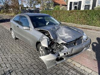 škoda osobní automobily Mercedes C-klasse Sportcoupe 180K 2004/9