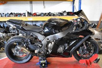 démontage motocyclettes  Kawasaki  Ninja ZX-10R 200PK 2012/4