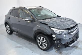 Damaged car Kia Stonic 1.0 T-GDi MHEV Dyn+L 2021/9