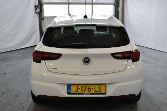 Opel Astra 1.2 Bns Edition picture 6