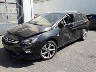 Schade bestelwagen Opel Astra  2016/11