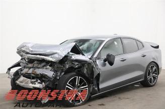 uszkodzony samochody osobowe Volvo S-60 S60 III (ZS), Sedan, 2019 2.0 T4 16V 2020/6