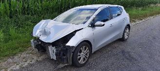 rozbiórka samochody osobowe Kia Cee d 1.6 crdi 2012/6