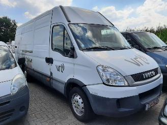 Autoverwertung Iveco Daily 3.0 16V 2010/1