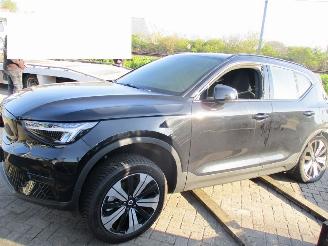 damaged commercial vehicles Volvo XC40  2022/1