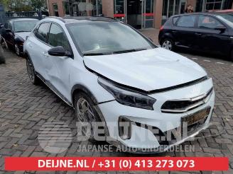 démontage fourgonnettes/vécules utilitaires Kia Xceed Xceed, SUV, 2019 1.5 T-GDI 16V 2023/8