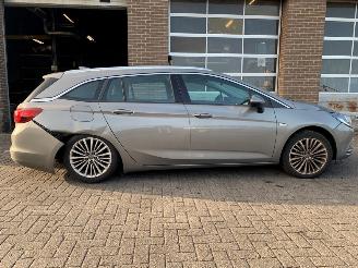 Opel Astra SPORTS TOURER+ picture 8