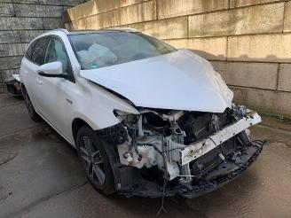 škoda osobní automobily Toyota Auris Auris Touring Sports (E18), Combi, 2013 / 2018 1.8 16V Hybrid 2014/6
