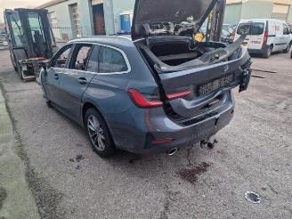 uszkodzony samochody osobowe BMW 3-serie 3 serie Touring (G21), Combi, 2019 330i 2.0 TwinPower Turbo 16V 2019/11