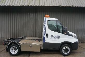 Auto incidentate Iveco Daily 40c18 3.0D 132kW Clima Dubbellucht 2019/8