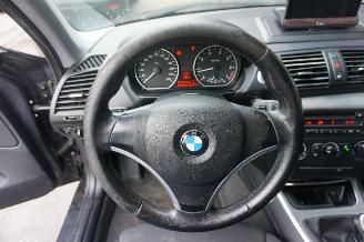 BMW 1-serie 116i 1.6 90kW Airco Business Line picture 15