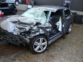 Damaged car Volkswagen Polo  2014/1