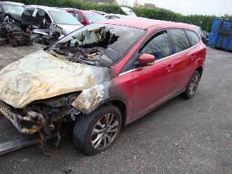 uszkodzony samochody osobowe Ford Focus  2014/1