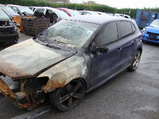uszkodzony samochody osobowe Volkswagen Polo  2011/1