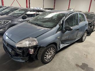 uszkodzony samochody osobowe Fiat Grande Punto 1.3 M-Jet Actual 2011/11