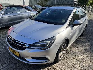 Coche siniestrado Opel Astra Stationcar 1.6 CDTI Business+ 2018/7