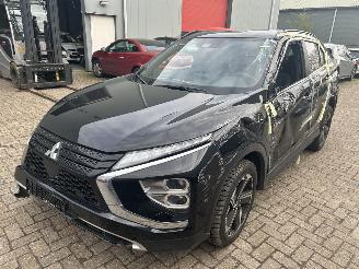 damaged commercial vehicles Mitsubishi Eclipse Cross 2.4 Plug in Hybrid Intense +  Automaat  ( Nw prijs 44000,00 ) 2023/8