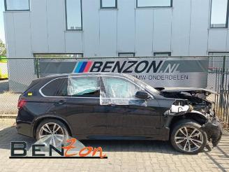 škoda dodávky BMW X5  2015/9