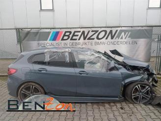 Unfallwagen BMW 1-serie 1 serie (F40), Hatchback, 2019 118i 1.5 TwinPower 12V 2021/10