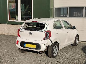 Kia Picanto 1.0 ComfortLine 5 persoons picture 4