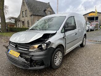 dommages fourgonnettes/vécules utilitaires Volkswagen Caddy 1.6 TDI AIRCO 2019/2