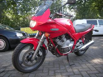Ocazii motociclete Yamaha XJ 6 Division 600 S DIVERSION IN ZEER NETTE STAAT !!! 1992/4