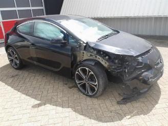 Damaged car Opel Astra Astra J GTC (PD2/PF2), Hatchback 3-drs, 2011 / 2018 2.0 CDTI 16V ecoFLEX 2013/4