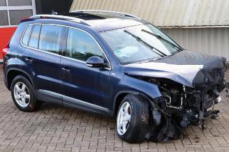 uszkodzony samochody osobowe Volkswagen Tiguan Tiguan (5N1/2), SUV, 2007 / 2018 2.0 TDI 16V 4Motion 2015/2