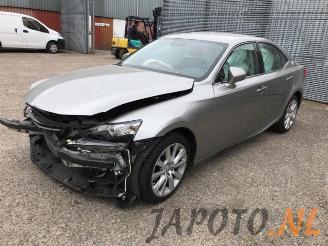 Auto incidentate Lexus IS  2014/7