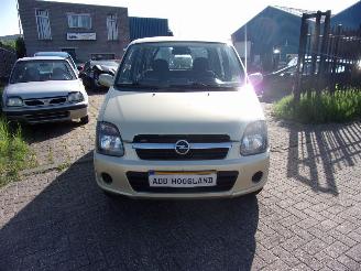 rozbiórka samochody osobowe Opel Agila 1.0 12V Twin Port (Z10XEP(Euro 4)) [44kW] 2004/1