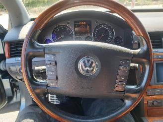Volkswagen Phaeton (3D) Sedan 3.2 V6 30V (AYT) picture 8