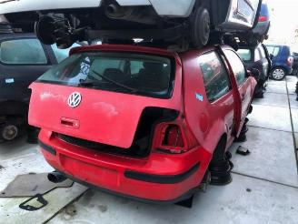 Salvage car Volkswagen Golf  1999/11