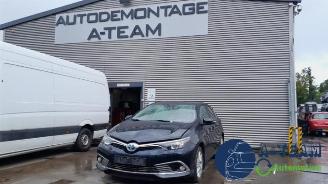 dañado vehículos comerciales Toyota Auris Auris (E18), Hatchback 5-drs, 2012 / 2019 1.8 16V Hybrid 2017/1