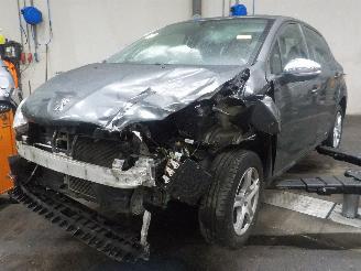 Coche accidentado Peugeot 208 208 I (CA/CC/CK/CL) Hatchback 1.2 Vti 12V PureTech 82 (EB2F(HMZ)) [60k=
W]  (03-2012/12-2019) 2013