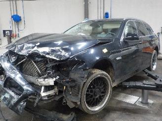 Voiture accidenté BMW 5-serie 5 serie Touring (F11) Combi 528i 24V (N53-B30A) [190kW]  (11-2009/08-2=
011) 2010/6