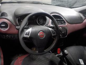 Fiat Punto Punto Evo (199) Hatchback 1.3 JTD Multijet 85 16V (199.B.4000(Euro 5))=
 [62kW]  (10-2009/02-2012) picture 5